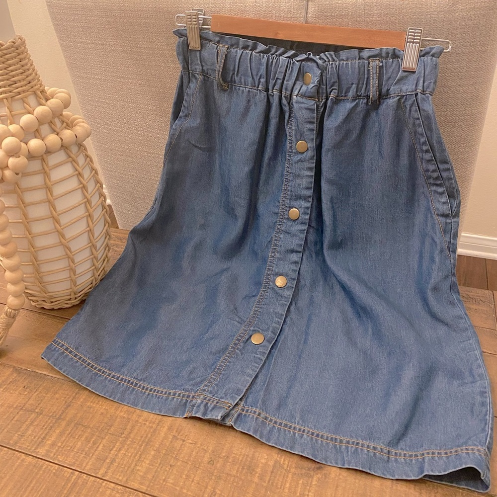 Splendid denim skirt w/ elastic waistband